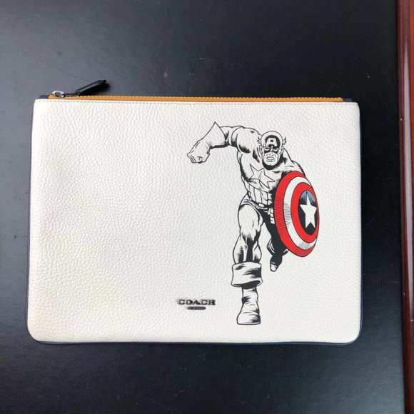 COACH 1827 COACH MARVEL LARGE POUCH WITH CAPTAIN